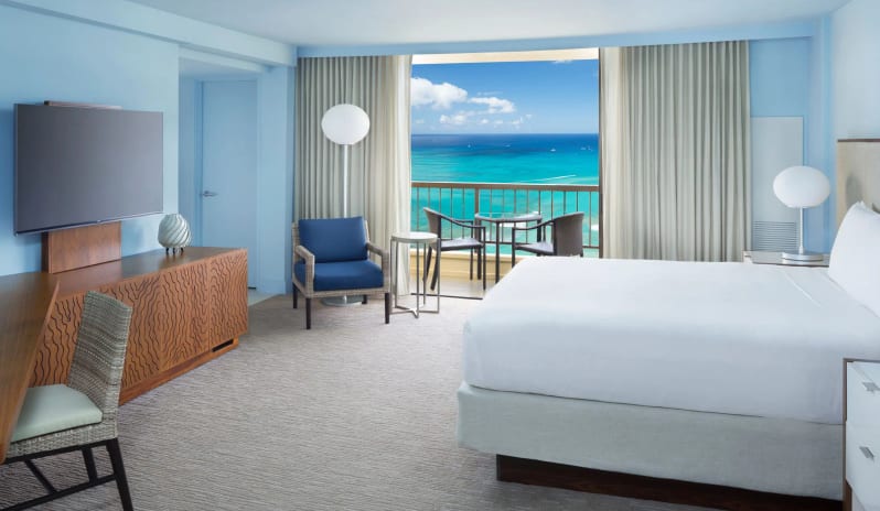 1 King Bed, Ocean Front